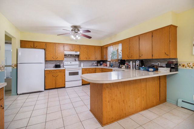 826 W Shelby Road, Shelby Twp, MI 49455