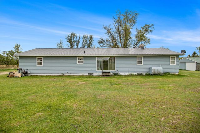 826 W Shelby Road, Shelby Twp, MI 49455