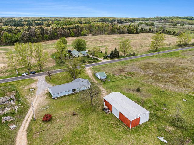 826 W Shelby Road, Shelby Twp, MI 49455