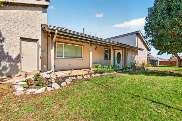 5808 Hefner Village Court, Oklahoma City, OK 73162