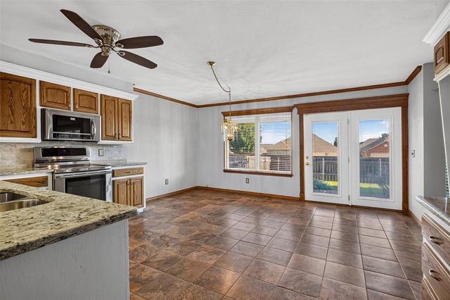 5808 Hefner Village Court, Oklahoma City, OK 73162