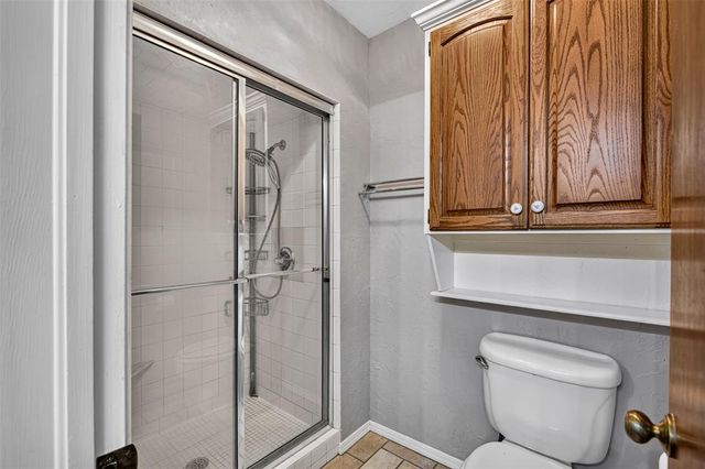 5808 Hefner Village Court, Oklahoma City, OK 73162