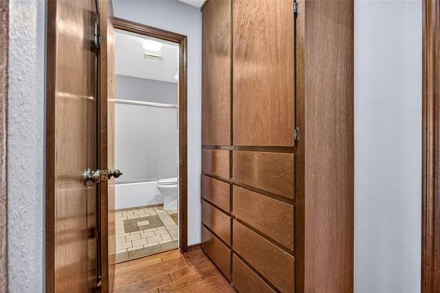 5808 Hefner Village Court, Oklahoma City, OK 73162