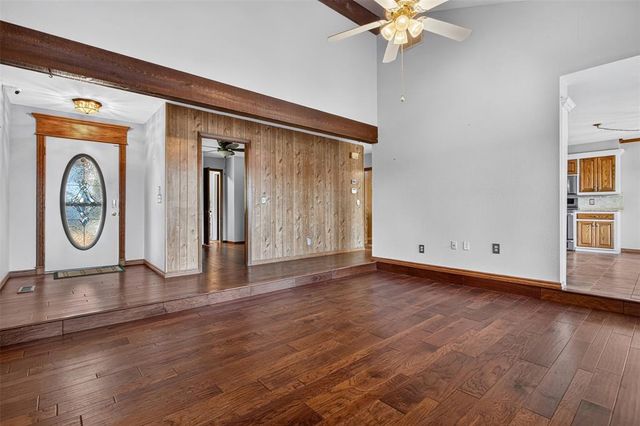 5808 Hefner Village Court, Oklahoma City, OK 73162
