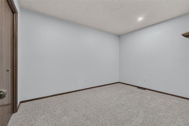 5808 Hefner Village Court, Oklahoma City, OK 73162