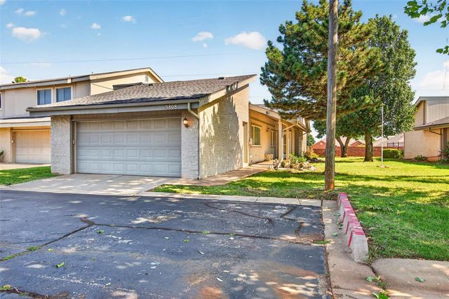 5808 Hefner Village Court, Oklahoma City, OK 73162