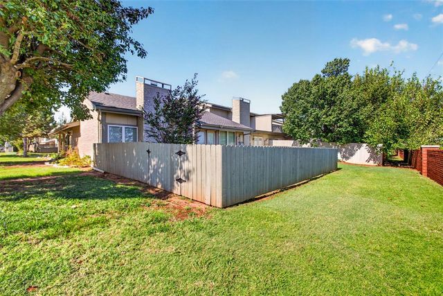 5808 Hefner Village Court, Oklahoma City, OK 73162