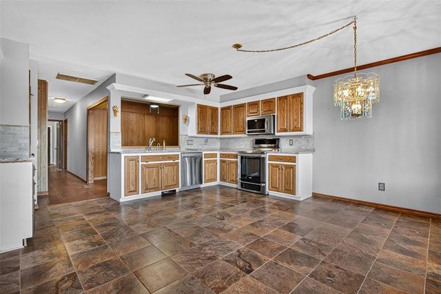 5808 Hefner Village Court, Oklahoma City, OK 73162