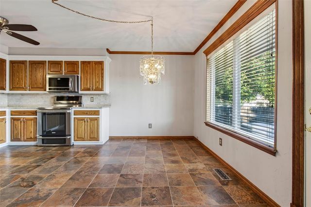 5808 Hefner Village Court, Oklahoma City, OK 73162