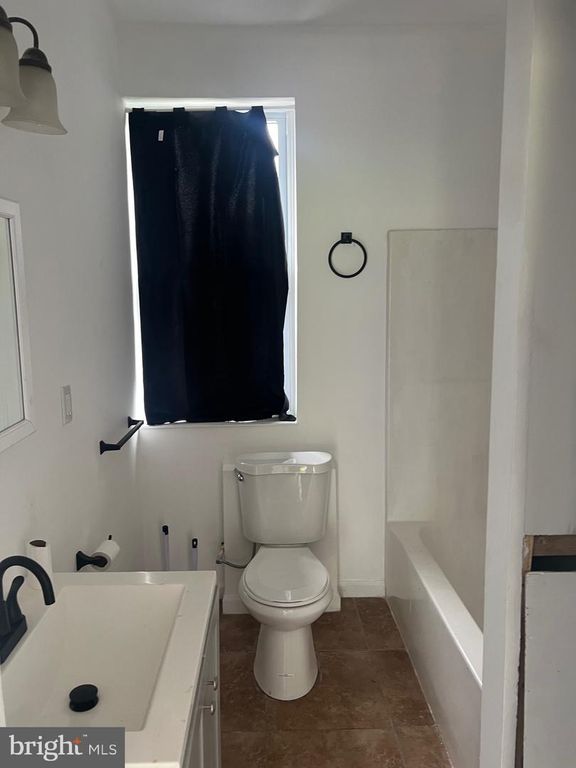 Image 15 of property listing at 116 W OLDTOWN RD, Cumberland, MD 21502