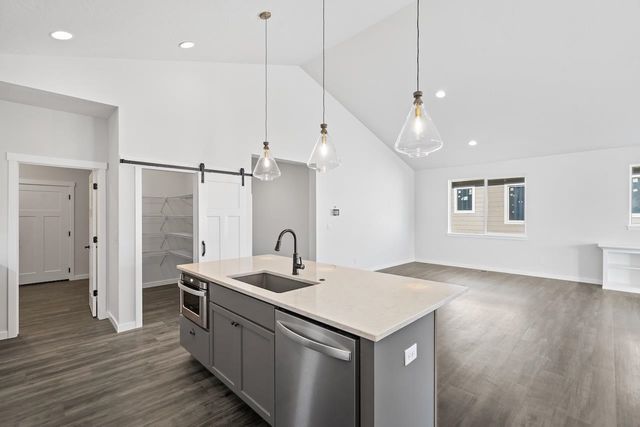 12237 N VALENCIA Ave, Spokane, WA 99218