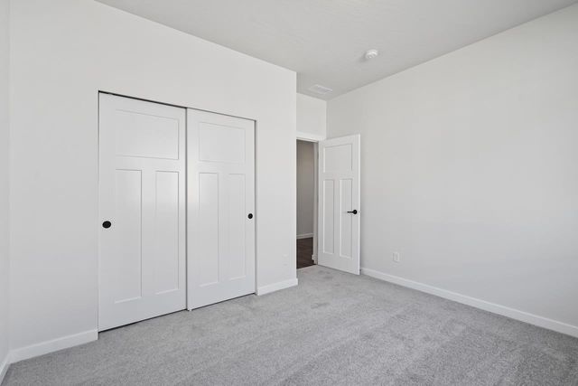 12237 N VALENCIA Ave, Spokane, WA 99218