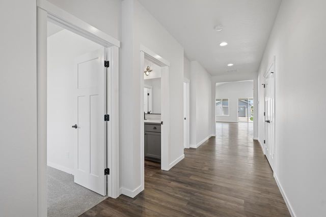 12237 N VALENCIA Ave, Spokane, WA 99218