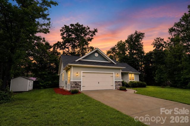 14 Wood Path Lane, Arden, NC 28704