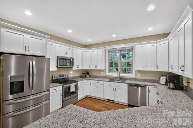 14 Wood Path Lane, Arden, NC 28704
