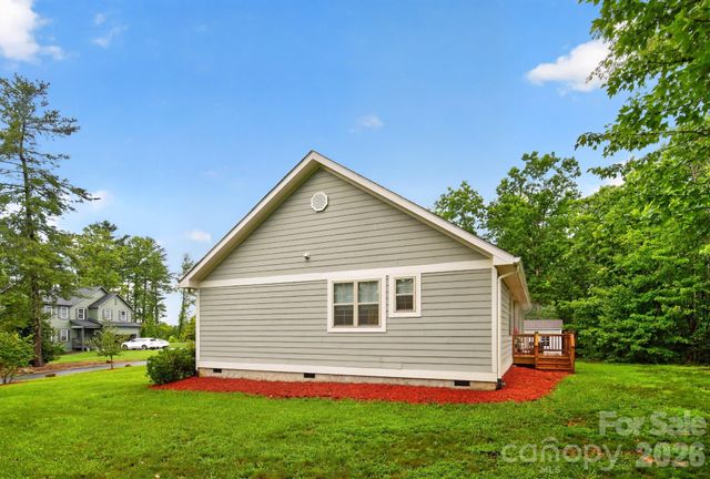 14 Wood Path Lane, Arden, NC 28704