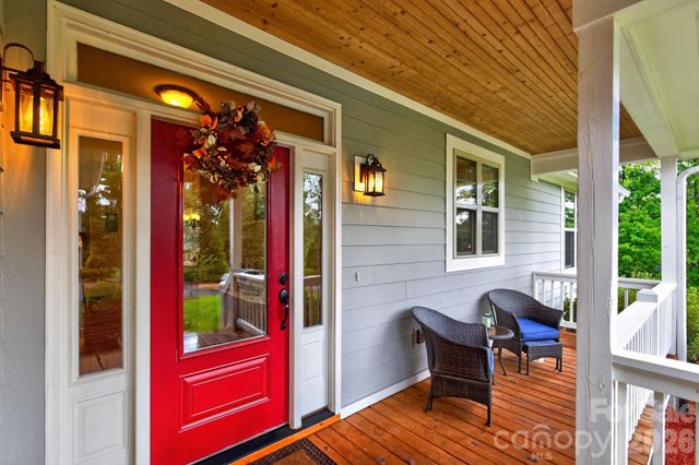 14 Wood Path Lane, Arden, NC 28704