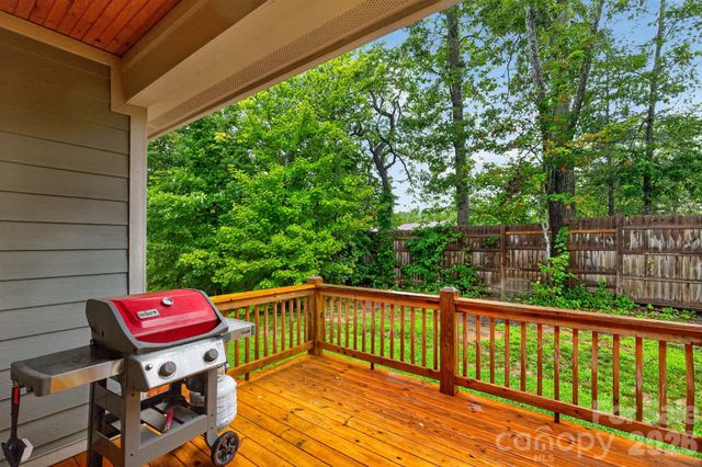 14 Wood Path Lane, Arden, NC 28704