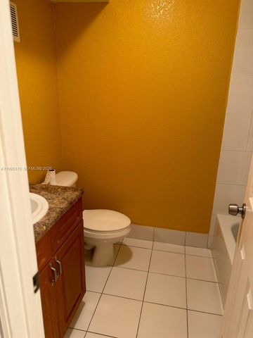 2850 NW 55th Ave 1B, Lauderhill, FL 33313