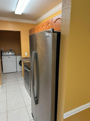 2850 NW 55th Ave 1B, Lauderhill, FL 33313