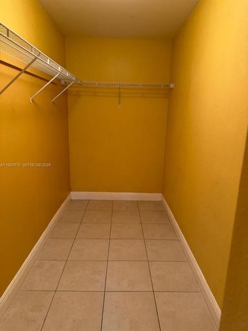 2850 NW 55th Ave 1B, Lauderhill, FL 33313