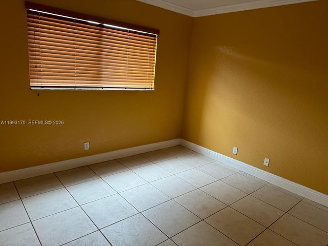 2850 NW 55th Ave 1B, Lauderhill, FL 33313