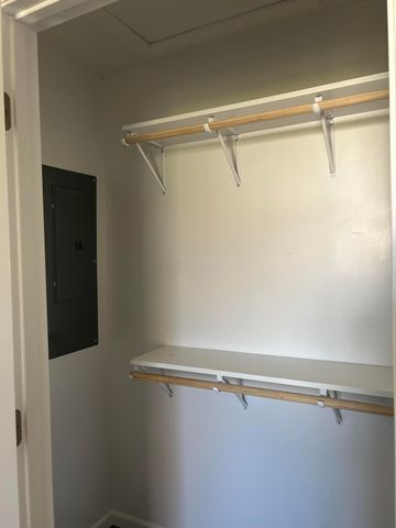 405 W SMITH ST, Sturgeon, MO 65284