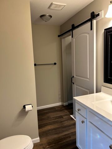 405 W SMITH ST, Sturgeon, MO 65284