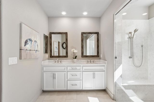 933 Hadley Dr, Lincoln, CA 95648
