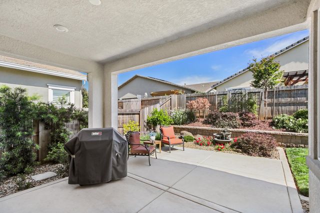 933 Hadley Dr, Lincoln, CA 95648