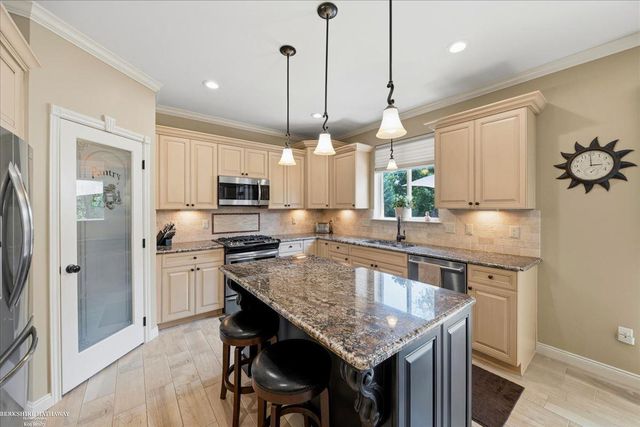 62735 Franklin Park Drive, Washington, MI 48094