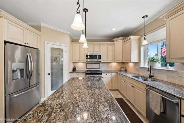 62735 Franklin Park Drive, Washington, MI 48094