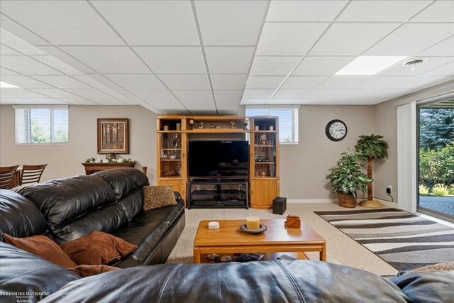 62735 Franklin Park Drive, Washington, MI 48094