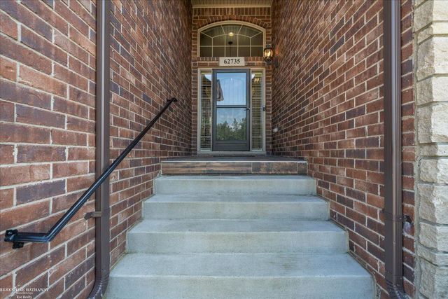 62735 Franklin Park Drive, Washington, MI 48094