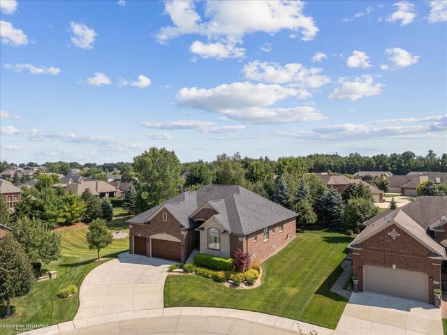 62735 Franklin Park Drive, Washington, MI 48094
