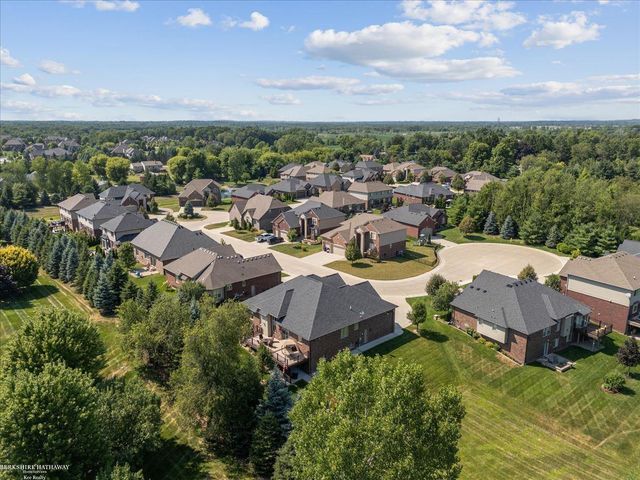 62735 Franklin Park Drive, Washington, MI 48094