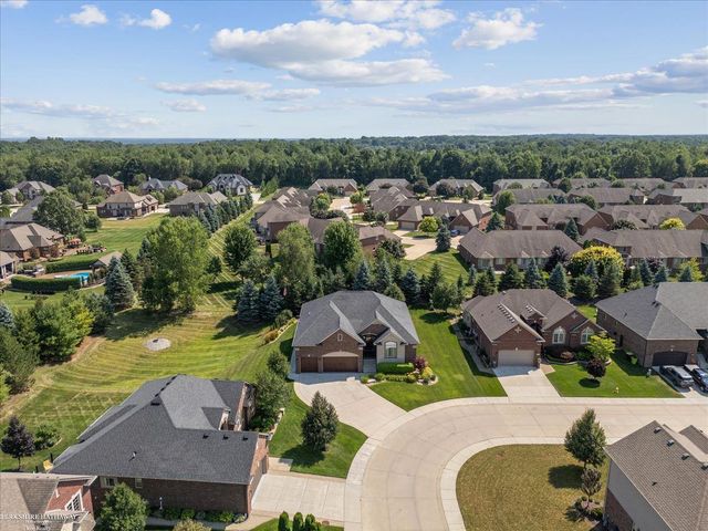 62735 Franklin Park Drive, Washington, MI 48094