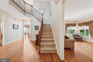 1 HAYWORTH CIR, Exton, PA 19341