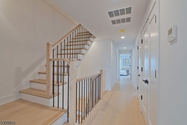 1 Railroad Ave, B3 B3, Avon-by-the-sea Boro, NJ 07717