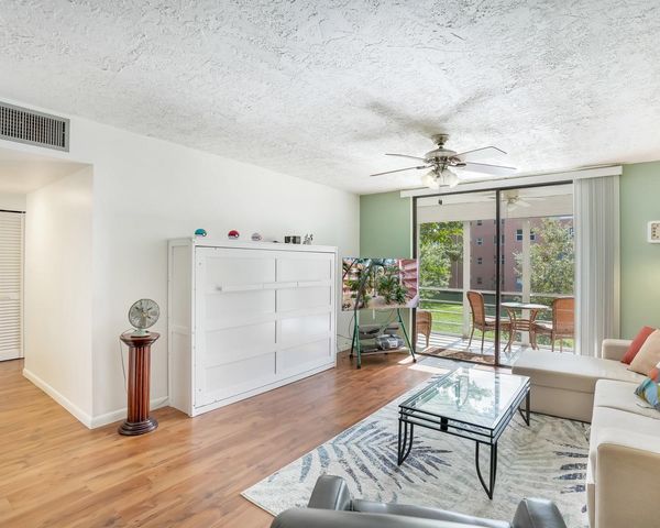 2851 Somerset Drive 205, Lauderdale Lakes, FL 33311