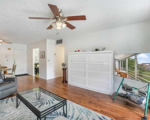 2851 Somerset Drive 205, Lauderdale Lakes, FL 33311