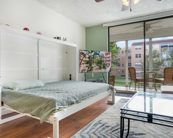 2851 Somerset Drive 205, Lauderdale Lakes, FL 33311