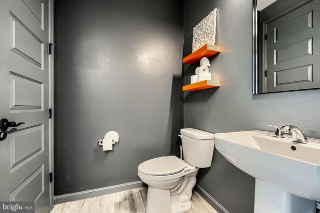 1916 SUE AVE, Essex, MD 21221