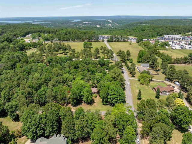 4 W Plantation Drive, Heber Springs, AR 72543