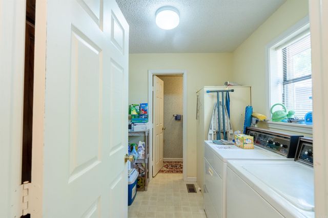 4 W Plantation Drive, Heber Springs, AR 72543