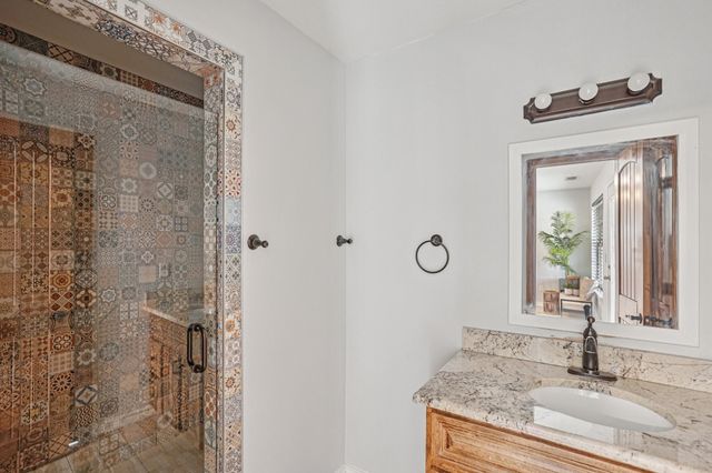 718 County Road 232, Collinsville, TX 76233