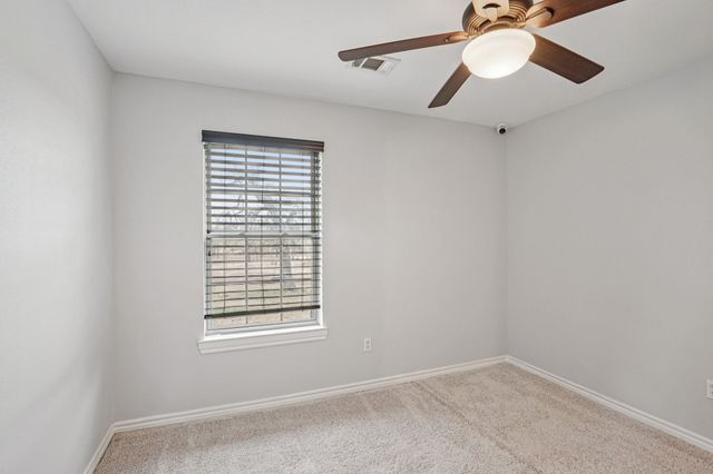 718 County Road 232, Collinsville, TX 76233