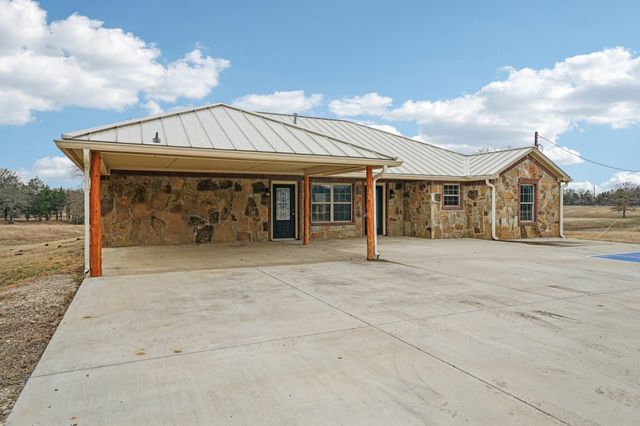 718 County Road 232, Collinsville, TX 76233