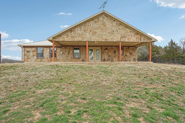 718 County Road 232, Collinsville, TX 76233