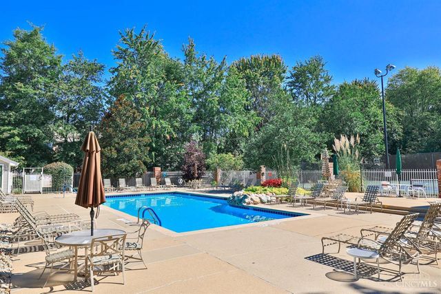 210 Carrington Place, Loveland, OH 45140